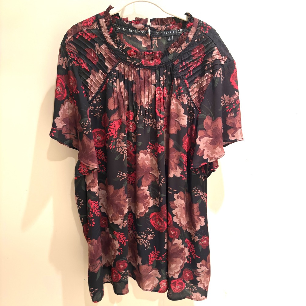 Torrid Women Floral Print Mock Neck Pleated‎ Short Sleeve Blouse Top Plus Size 5